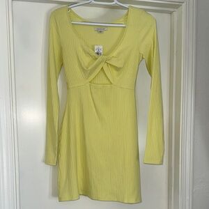 American Eagle Outfitters Light Yellow Long Sleeve Dress